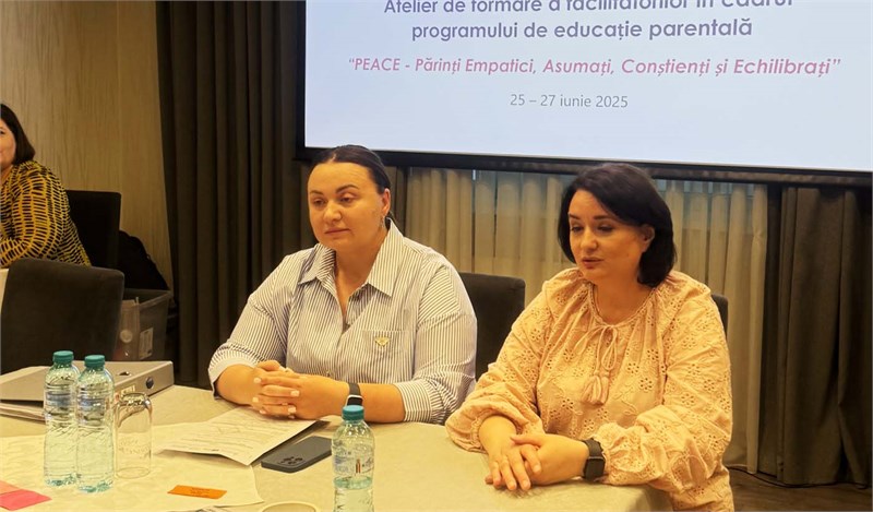 18 specialiști din servicii sociale din municipiul Chișinău vor deveni facilitatori în implementarea Programului ”PEACE”